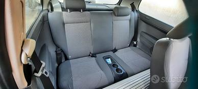 VOLKSWAGEN FOX 2006 - TAPPEZZERIA