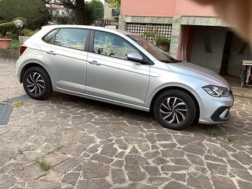 Volkswagen  Polo  benzina