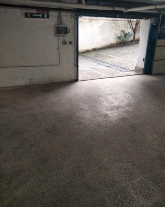 Posto SCOOTER/MOTO al coperto
