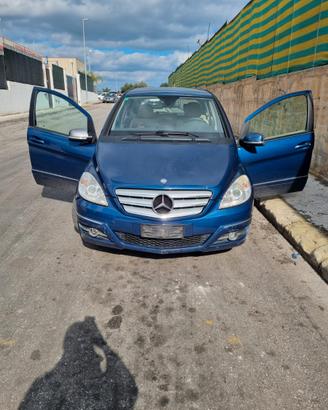 Ricambi Mercedes Classe B t245 200 CDI 640941