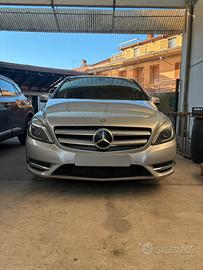 Mercedes B180