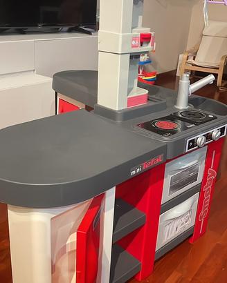 Cucina giocattolo