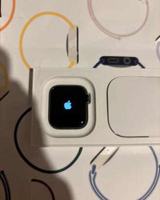 Apple Watch SE 2ª Gen 40mm GPS PARI AL NUOVO