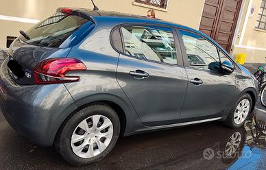 Peugeot 208 hdi 1.5