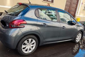 Peugeot 208 hdi 1.5
