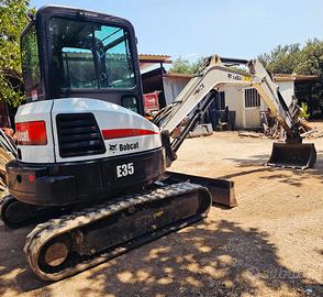 Escavatore Bobcat E35