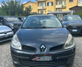 Renault Clio 1.2 16V 5 porte Le Iene