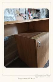 scrivania in legno