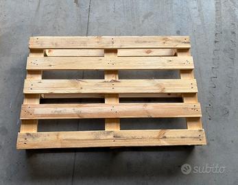 Bancali in legno chiaro 120x80cm