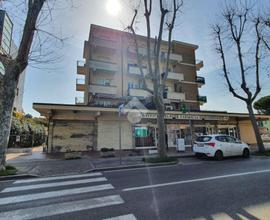 NEGOZIO A RIMINI