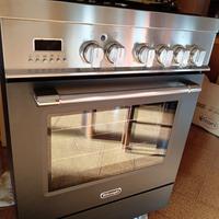 cucina a gas con forno elettrico DeLonghi