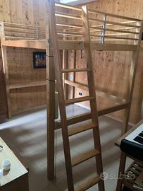 Letto a soppalco in legno massiccio