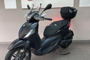 Piaggio Beverly 400 S HPE black carbon
