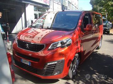 PEUGEOT TRAVELLER BLUEHDI 180 S&S EAT8 ALLURE