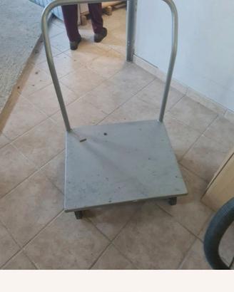 Carrello a piattaforma