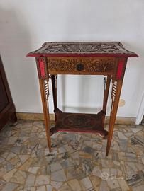 Tavolino Portagioie usato