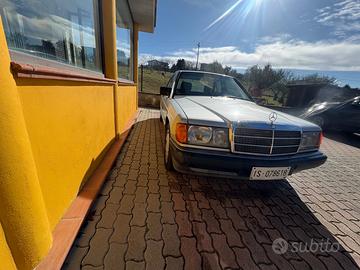 Mercedes 190 promo Film Spot