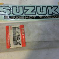 EMBLEMA ADESIVO BANDIT SUZUKI 68111-10D00-N39