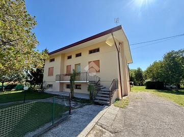 CASA INDIPENDENTE A FIUME VENETO