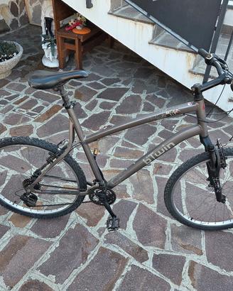 bicicletta B'TWIN