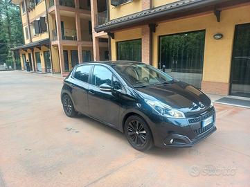 Peugeot 208 BlueHDi 75 5 porte Allure