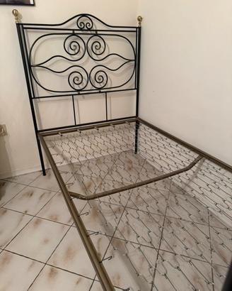 Letto d’epoca in ferro battuto