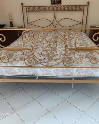 letto artigianale in ottone