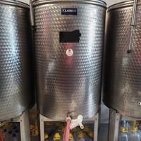Cisterna vino 700 litri