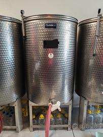 Cisterna vino 700 litri