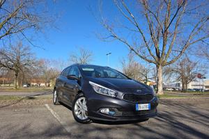 Kia Ceed SW 1.6 CRDi Cool - Tagliando certificato