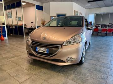 Peugeot 208 1.2 VTi 82 CV 3 porte Allure
