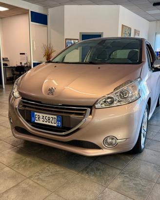 Peugeot 208 1.2 VTi 82 CV 3 porte Allure