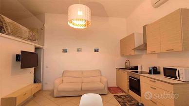 FALCONARA: Monolocale Moderno con Ingresso Indipen