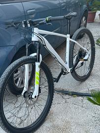 MTB Cross Country Race 700 29” alluminio bianca