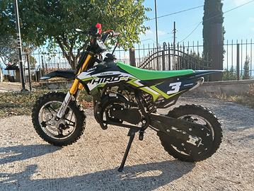 Minimoto da cross 50cc. Pari al nuovo! 