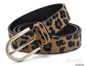 Cintura Stampa Leopardata con Fibbia Dorata