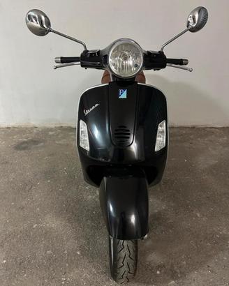 Vespa Granturismo 125 anno 2004 iscritta F.M.I.