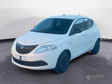 LANCIA Ypsilon 1.0 firefly hybrid Gold s&s 70cv