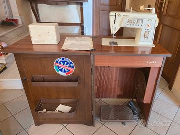 Singer 740 vintage con mobile , manuale origali