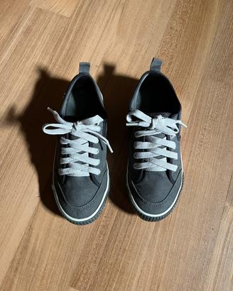 Scarpe bambino n.34 Benetton