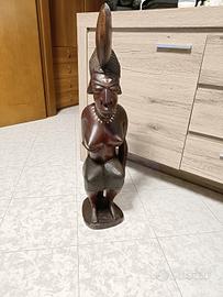 statua africana