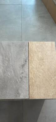 Piastrelle in gres porcellanato effetto legno