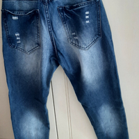 Jeans stracciati