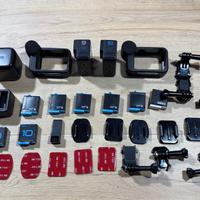 GoPro HERO 9  con accessori.