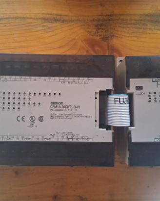 PLC OMRON 24vdc RADIOCOMANDO proporzionale gru