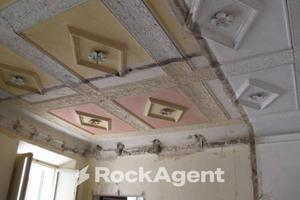 CASA SIGNORILE D'EPOCA DA RISTRUTTURARE