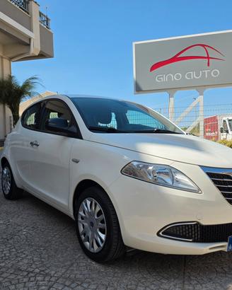Lancia Ypsilon 1.2 69 CV 5 porte S&S Silver