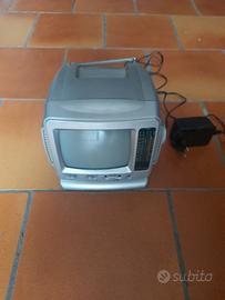 Mini televisione con radio