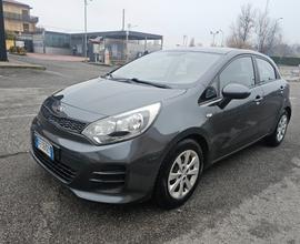 Kia Rio 1.2 CVVT 5p. Cool GUIDABILE DA NEOPATENTAT