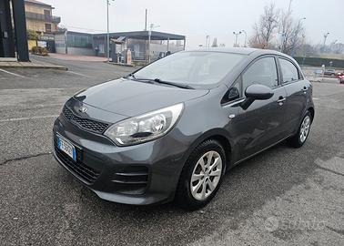 Kia Rio 1.2 CVVT 5p. Cool GUIDABILE DA NEOPATENTAT